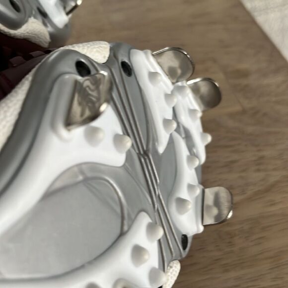 Ringor Women's Flite Pitching Toe Softball Cleats, 5.5, Maroon NWOB - Picture 7 of 7